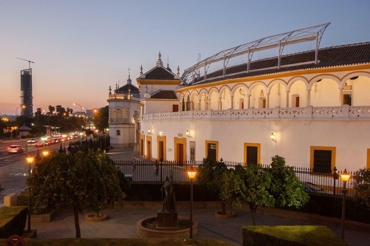 River House Seville Exterior photo