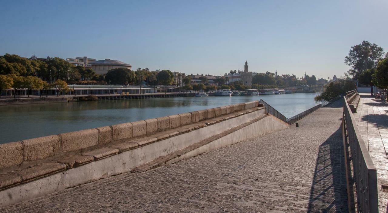 River House Seville Exterior photo